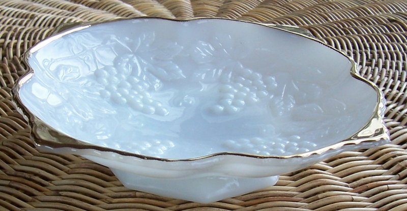 Anchor Hocking Milk Glass Footed Bowl, Grape Pattern