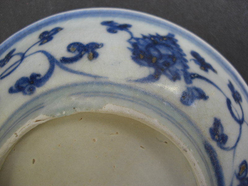 Two Ming Blue and White Soucer Dish with Human Motive