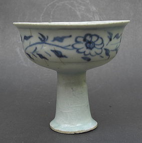 Yuan Dynasty Blue and White Stem Cup