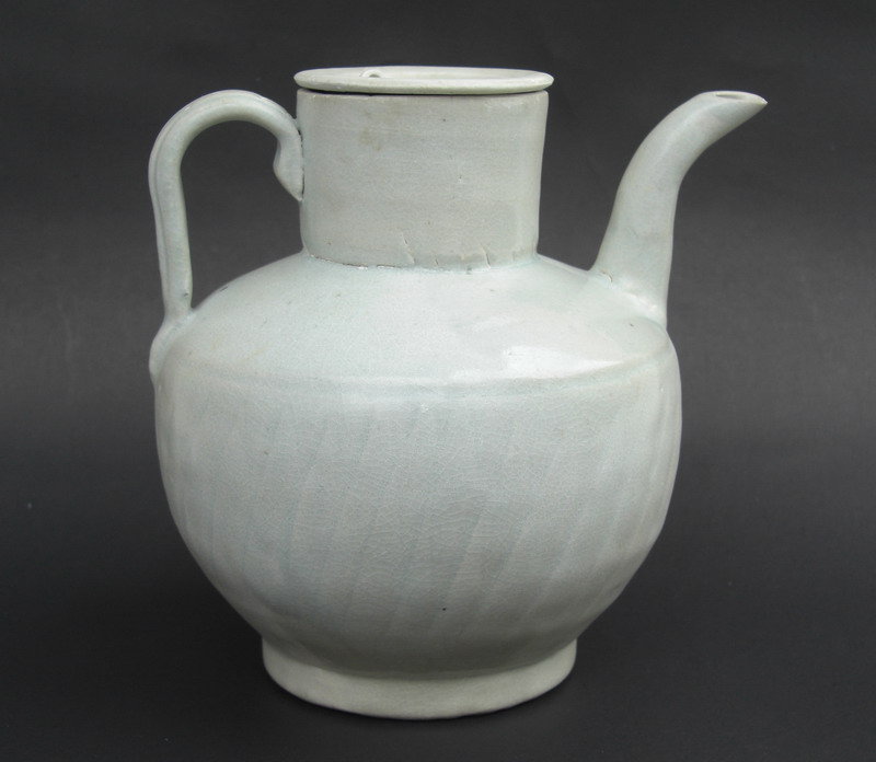 Song Dynasty Qingbai Ewer with Cover (2)