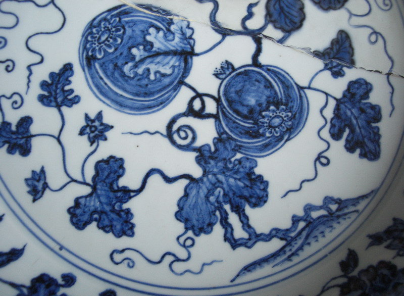 Sample of Ming B&amp;W Dish with a Melon Design. Yongle