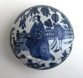 Ming Wanli Covered Box With Figure Motive