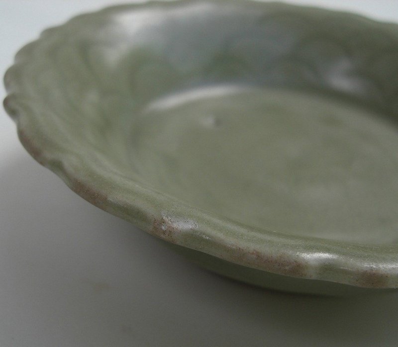 Nice Yuan Dynasty Longquan Celadon Small Dish