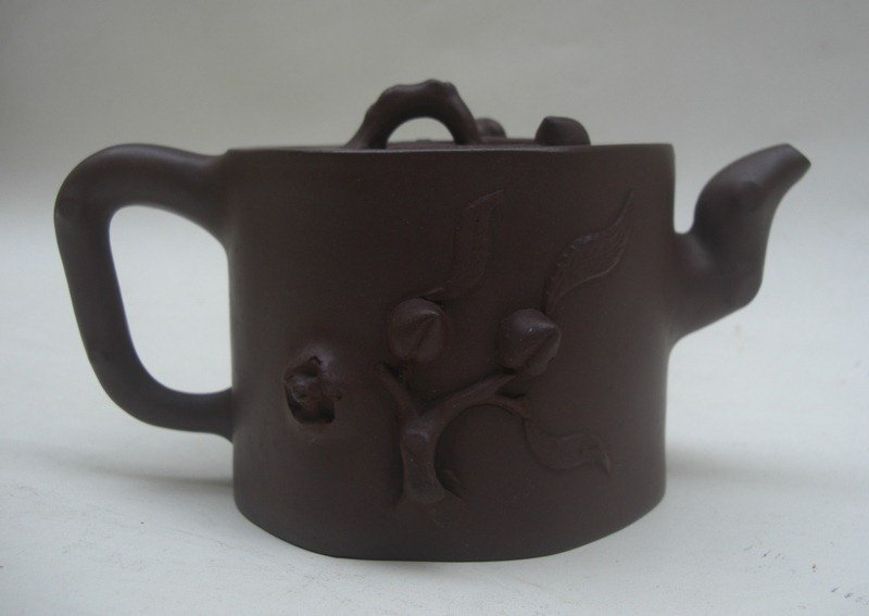 Chinese Yixing Teapot (59)