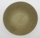 Song Celadon Bowl With Flower Decorations (2)