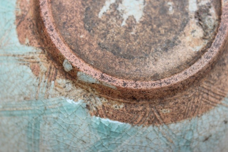 Fine Sawankhalok Large Bowl with Bluish Green Glaze