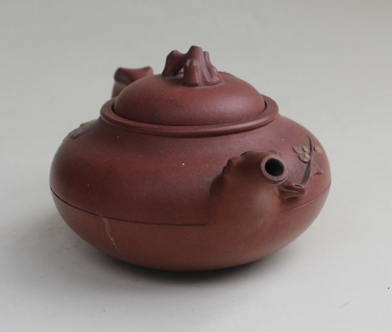 Chinese Yixing Teapot (76)