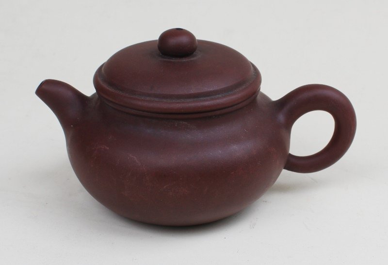 Chinese Yixing Teapot (80)