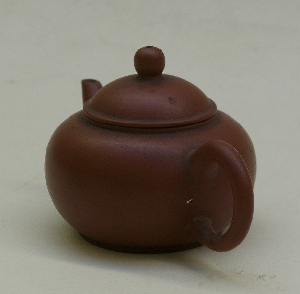 Chinese Yixing Teapot (83)