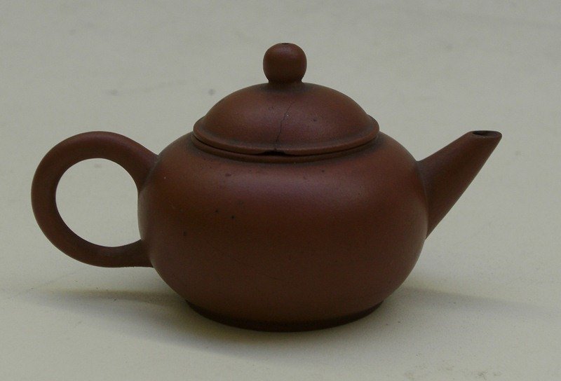 Chinese Yixing Teapot (83)