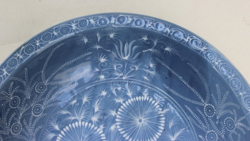 Blue Glaze Swatow Large Bowl With White Slip Motive
