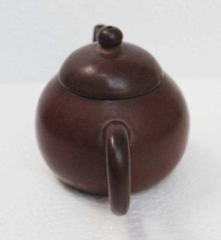 Chinese Yixing Teapot (103)