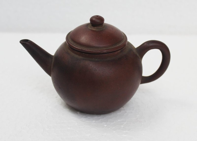 Chinese Yixing Teapot (104)
