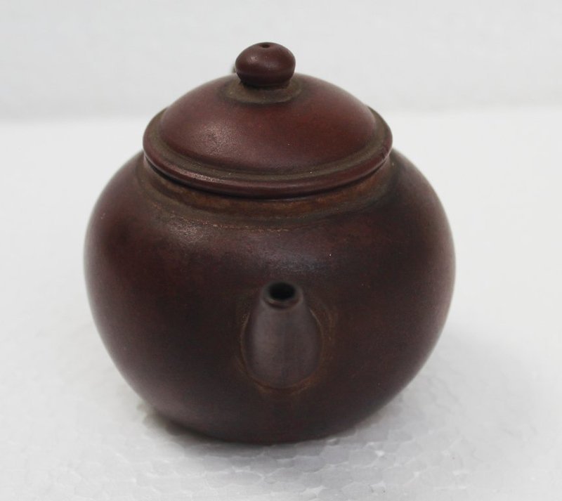 Chinese Yixing Teapot (104)