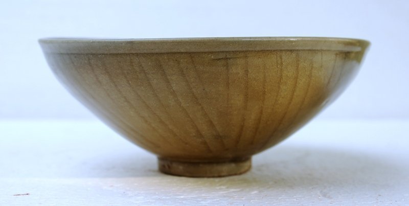 Song Dynasty Yaozhou Carved Celadon Bowl
