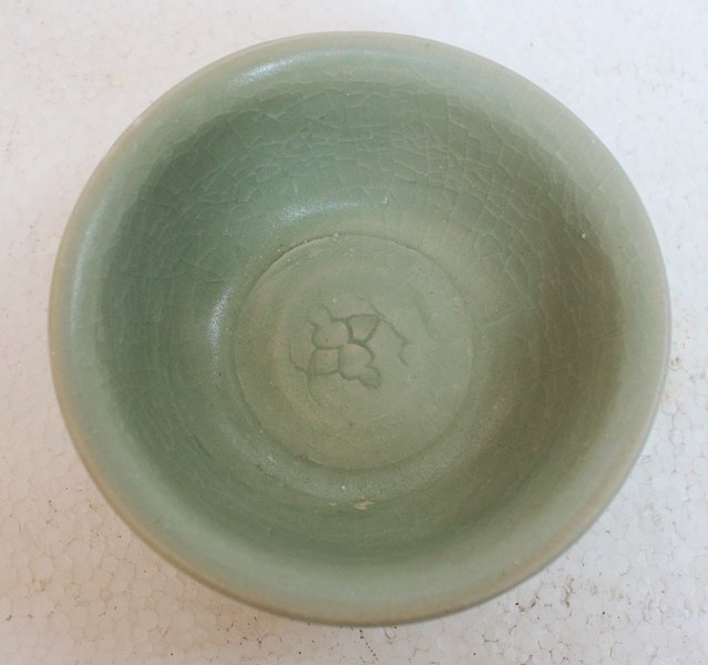 Chinese Ming Dynasty Celadon Bowl