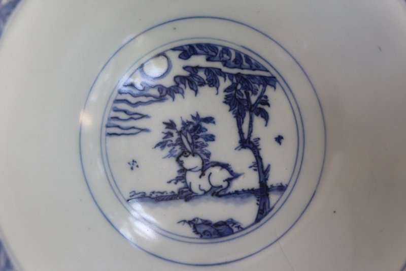 Chinese Ming Dynasty Blue and White Stem Bowl