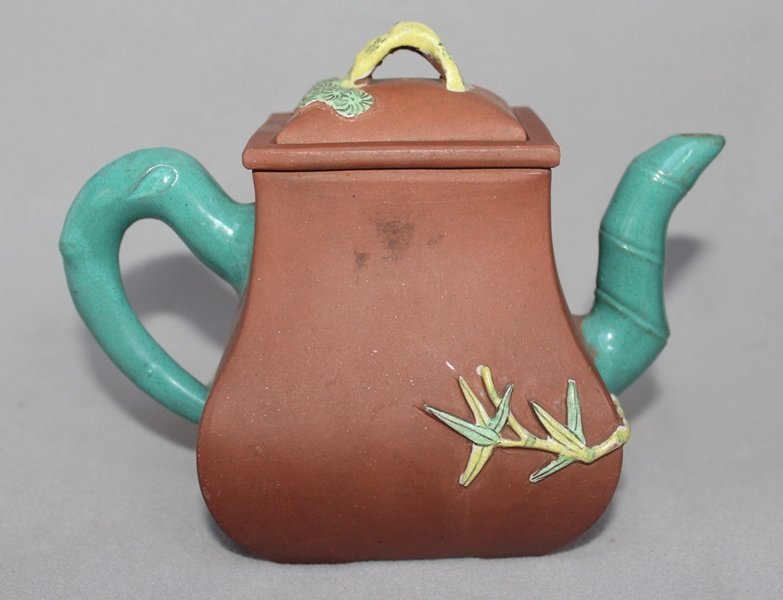 Chinese Yixing Teapot (122)