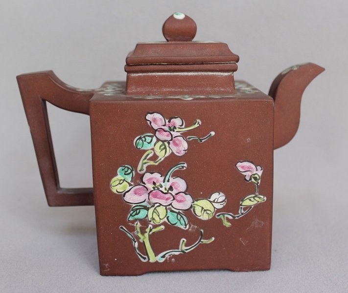 Chinese Yixing Teapot (124)