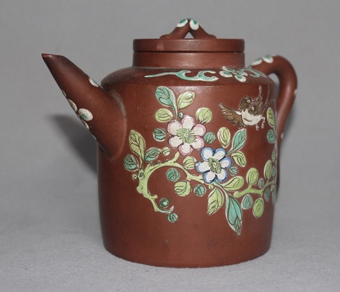 Chinese Yixing Zisha Teapot (131)