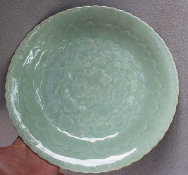 Nice Chinese Celadon Glazed Dish with Lotus flower pattern,Qing dynst