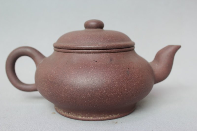 Chinese Yixing Zisha Teapot (138)