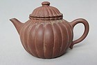 Chinese Yixing Zisha Teapot (139)