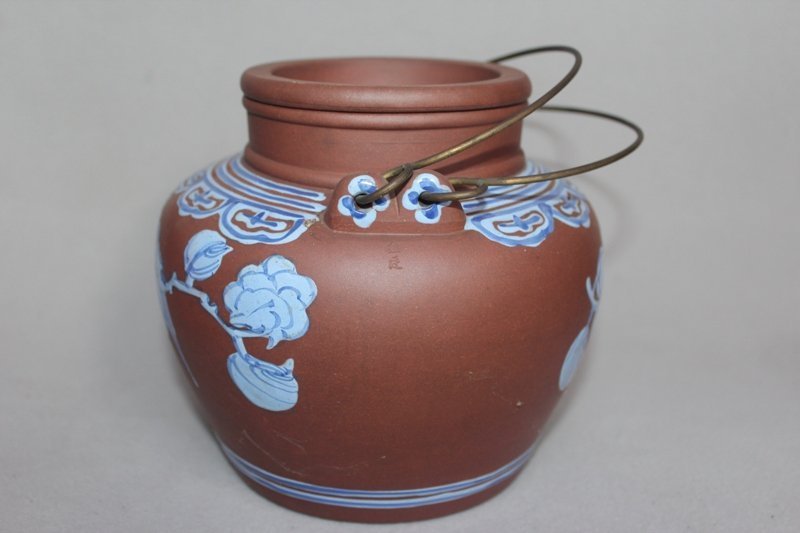 Chinese Yixing Zisha Large Teapot (148)