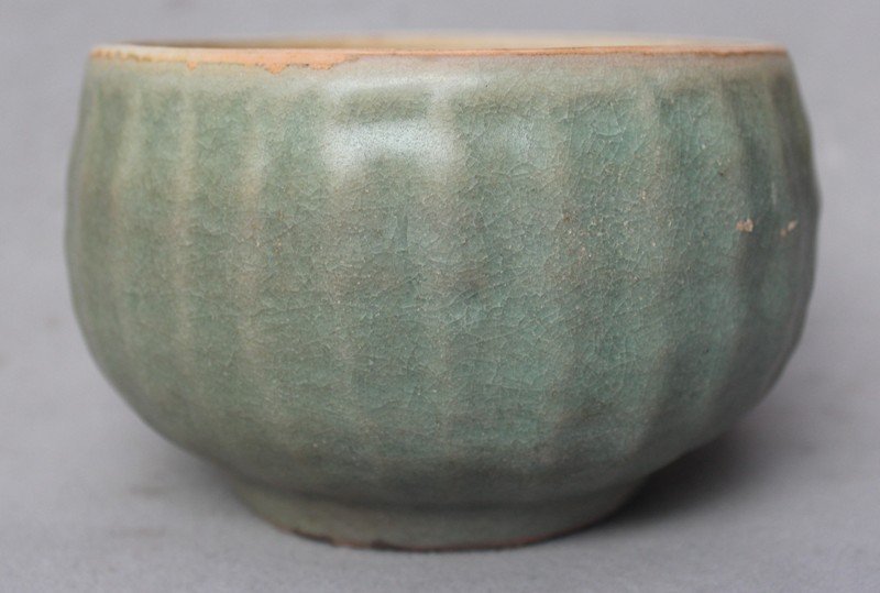 Chinese Song Dynasty Longquan Celadon Alms Bowl