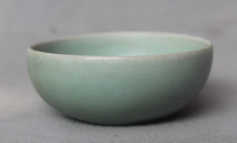 Chinese Longquan Celadon Twin Fish Small Bowl, 14th-15th Cenutry