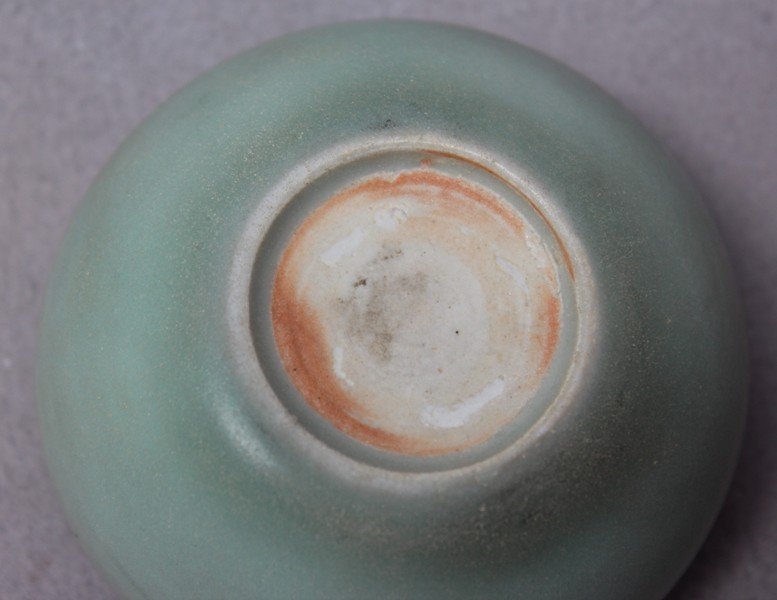 Chinese Longquan Celadon Twin Fish Small Bowl, 14th-15th Cenutry