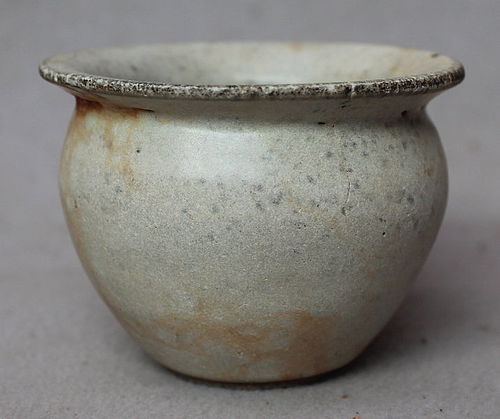 Chinese Song Dynasty White Glaze Small Pot