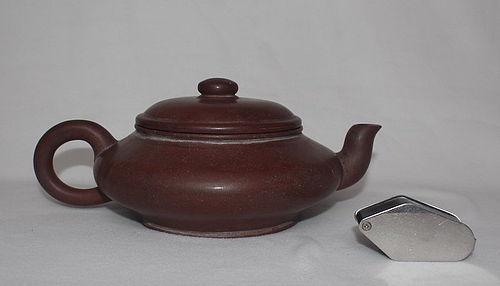 Chinese Yixing Zisha Teapot (170)