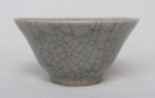 Chinese Qing Dynasty GE Type Cup