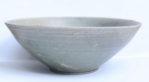 Chinese Yue Yao Bowl