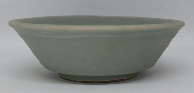 Chinese Song Dynasty Longquan Celadon Washer Bowl