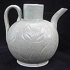 A Yue Ewer with Flower carved decoration,Song dynasty