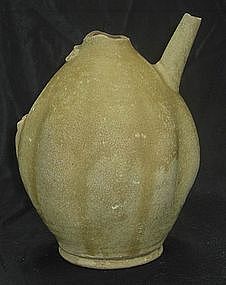 Example of Northern Song yue ewer