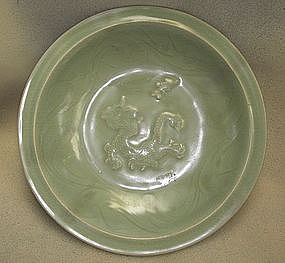 Rare Yuan dyn  celadon dish with dragon chasing fish