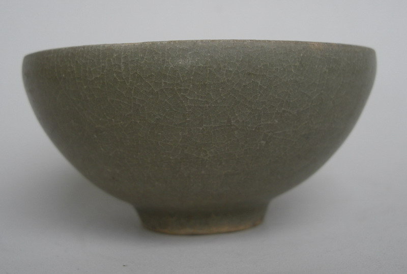 A Small Longquan Celadon Bowl,Song Dynasty