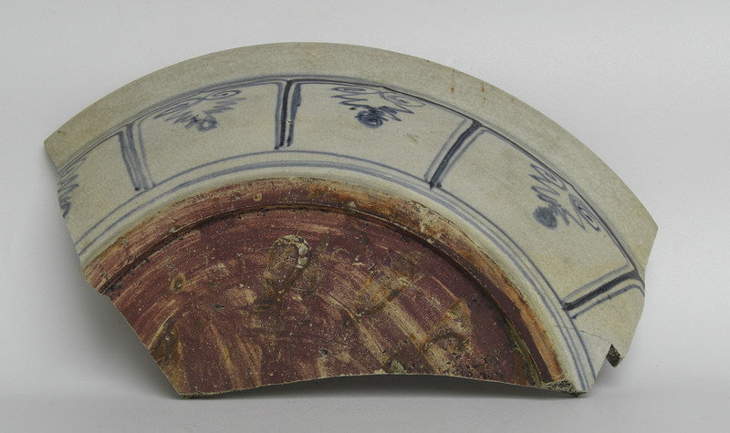 A Shard of Vietnamese Large Dish with Fish motive