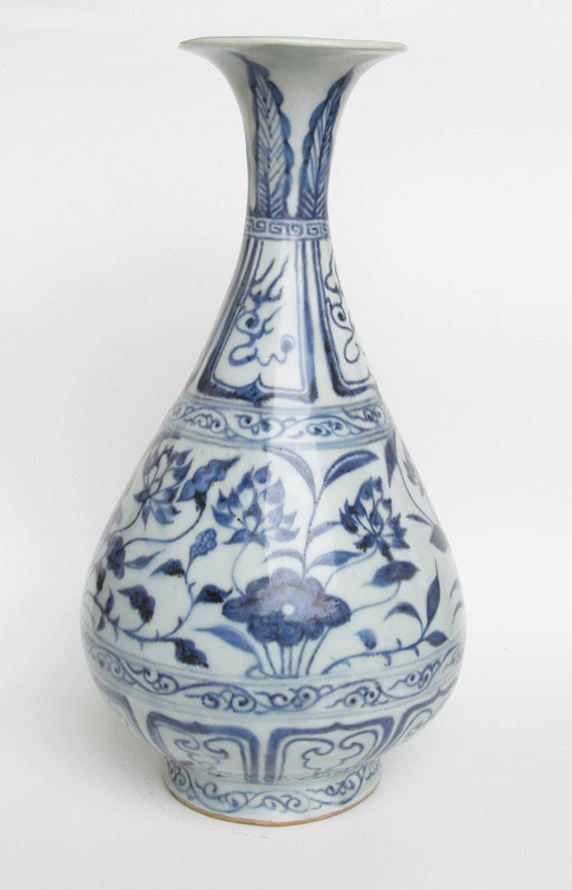 Rare Yuan dyn Blue and White Yuhuchun Vase (3)