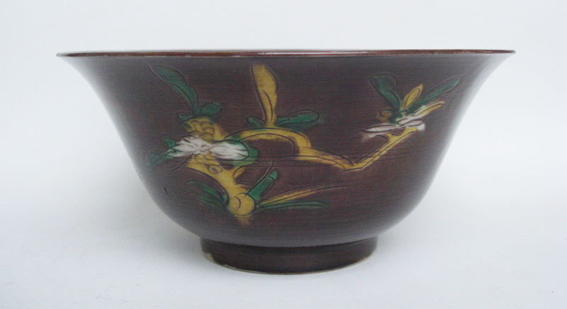 Purple Ground Sancai Bowl, Qing Dynasty
