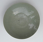 Fine Ming Swatow Celadon Glaze Dish with Incised motive