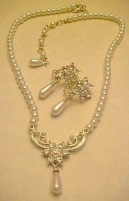 Dressy pearl and rhinestone necklace and earrings set