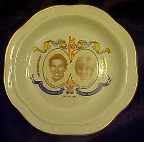 Prince Charles lady Diana plate commemorating marriage