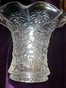 Imperial glass basket white carnival daisy pattern