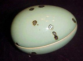 Dansk Speckled glazed ceramic egg box