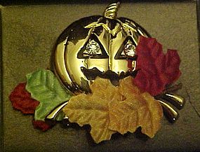 Avon  Halloween Golden Pumpkin Pin 1993 original box