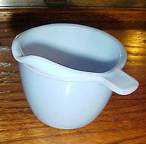 Jeanette delphite 8 ounce measuring cup one cup
